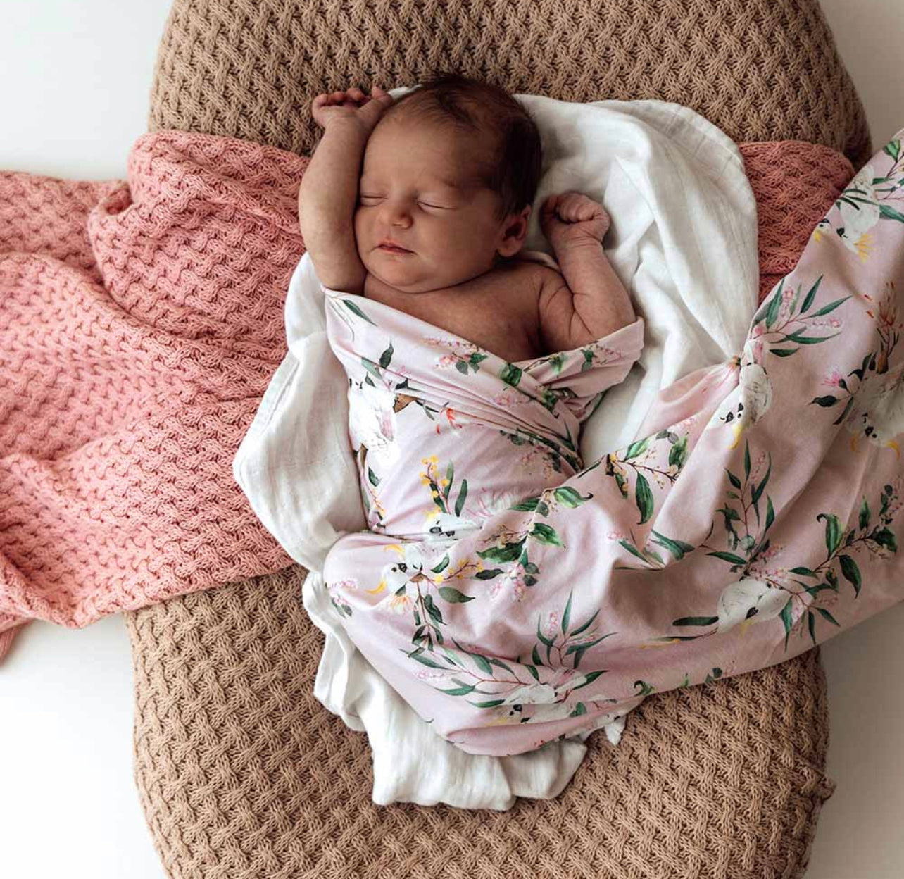 Cockatoo Organic jersey wrap and beanie set